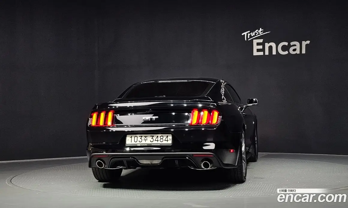 Ford Mustang 2016 5.0 автомат (гидро), фото 4