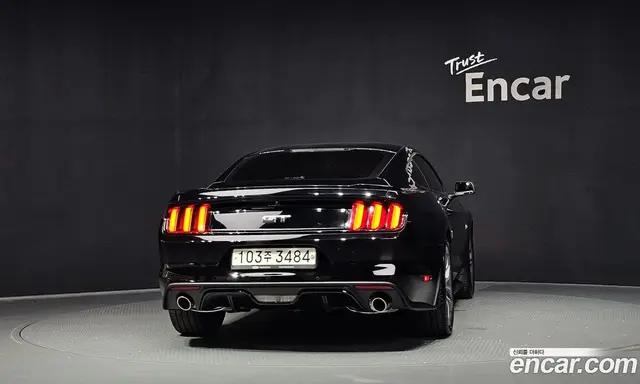 Ford Mustang 2016 5.0 автомат (гидро), миниатюра 4