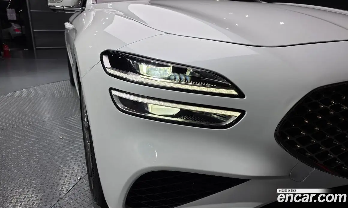 Genesis G70 2023 2.0 автомат (гидро), фото 8