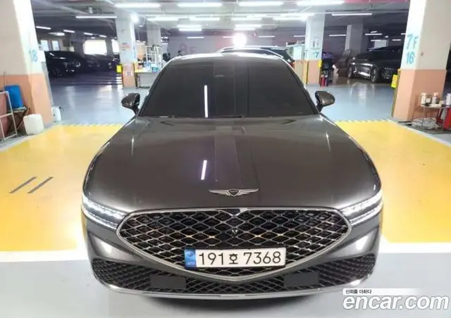 Genesis G90, 2023, 112 888 км