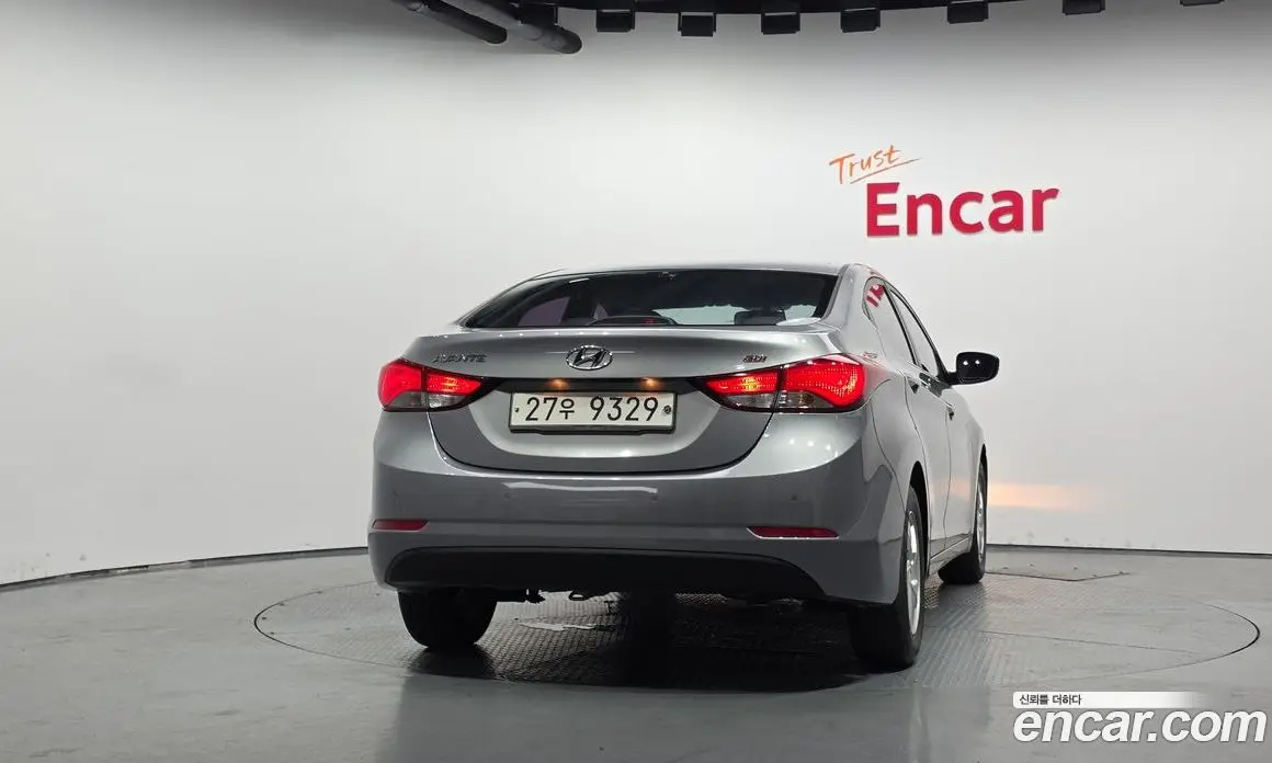 Hyundai Avante 2014 1.6 автомат (гидро), фото 4