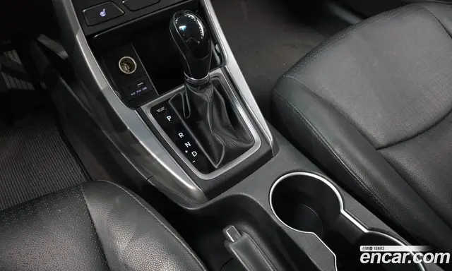 Hyundai Avante 2014 1.6 автомат (гидро), миниатюра 9