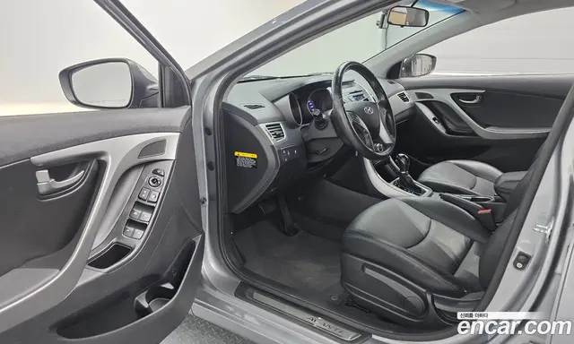 Hyundai Avante 2014 1.6 автомат (гидро), миниатюра 10