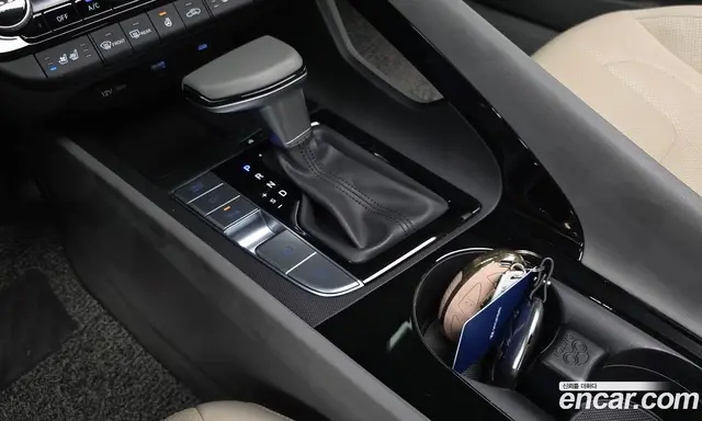 Hyundai Avante 2024 1.6 автомат (гидро), миниатюра 11