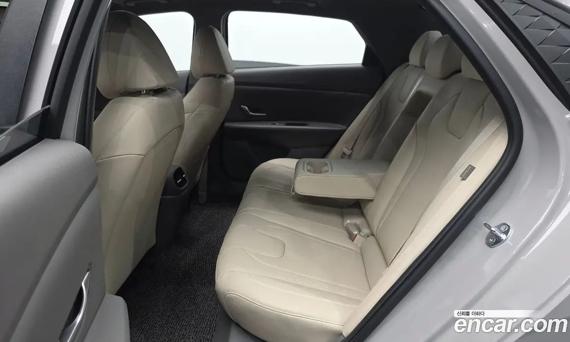 Hyundai Avante 2024 1.6 автомат (гидро), фото 16