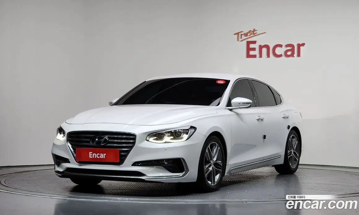 Hyundai Grandeur 2019 2.4 автомат (гидро), фото 1
