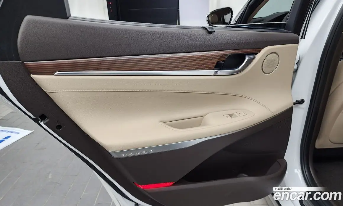 Hyundai Grandeur 2019 2.4 автомат (гидро), фото 15