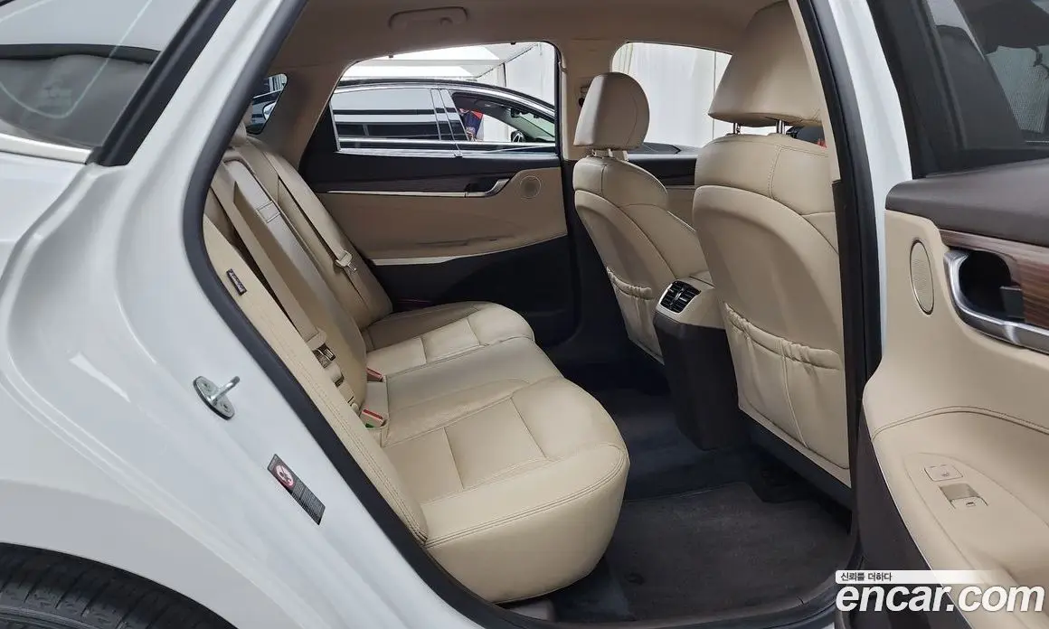 Hyundai Grandeur 2019 2.4 автомат (гидро), фото 18