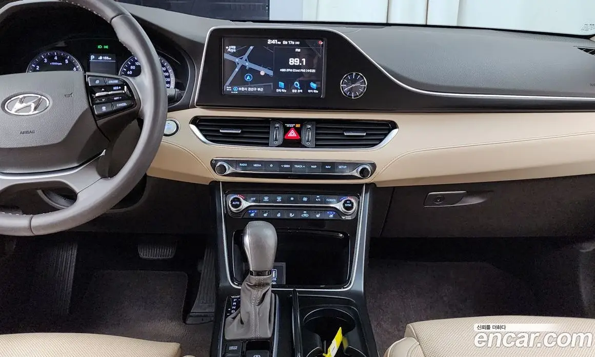 Hyundai Grandeur 2019 2.4 автомат (гидро), фото 20