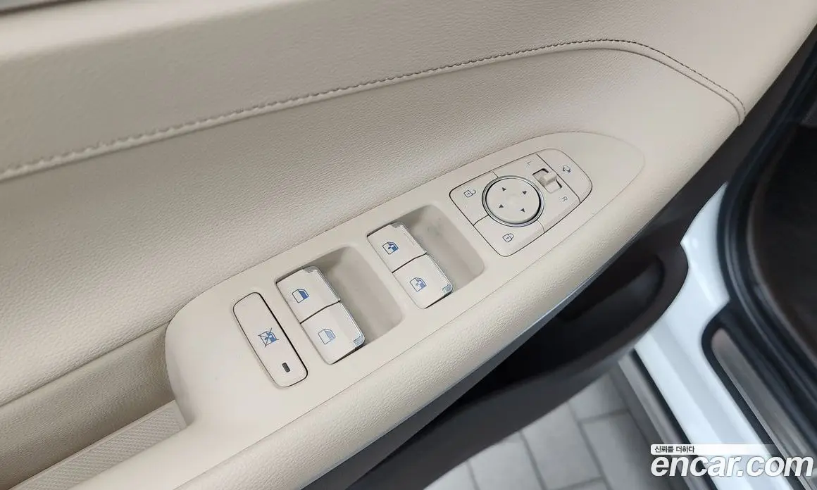 Hyundai Grandeur 2019 2.4 автомат (гидро), фото 29