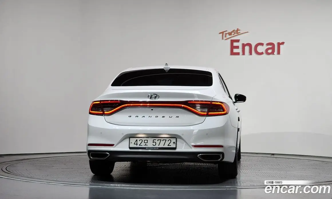 Hyundai Grandeur 2019 2.4 автомат (гидро), фото 4