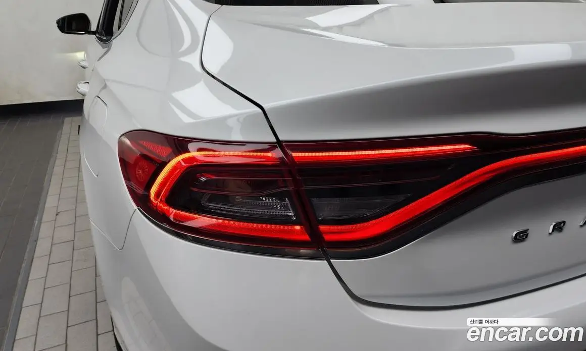 Hyundai Grandeur 2019 2.4 автомат (гидро), фото 9