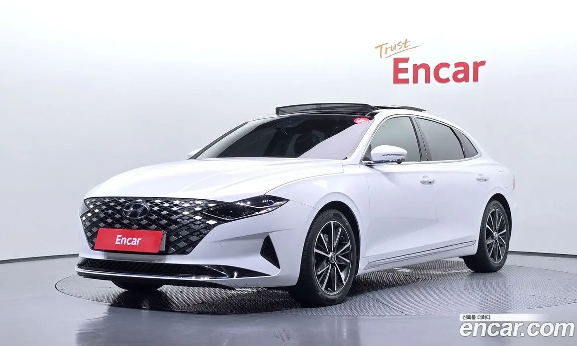 Hyundai Grandeur 2021 2.5 автомат (гидро), фото 1