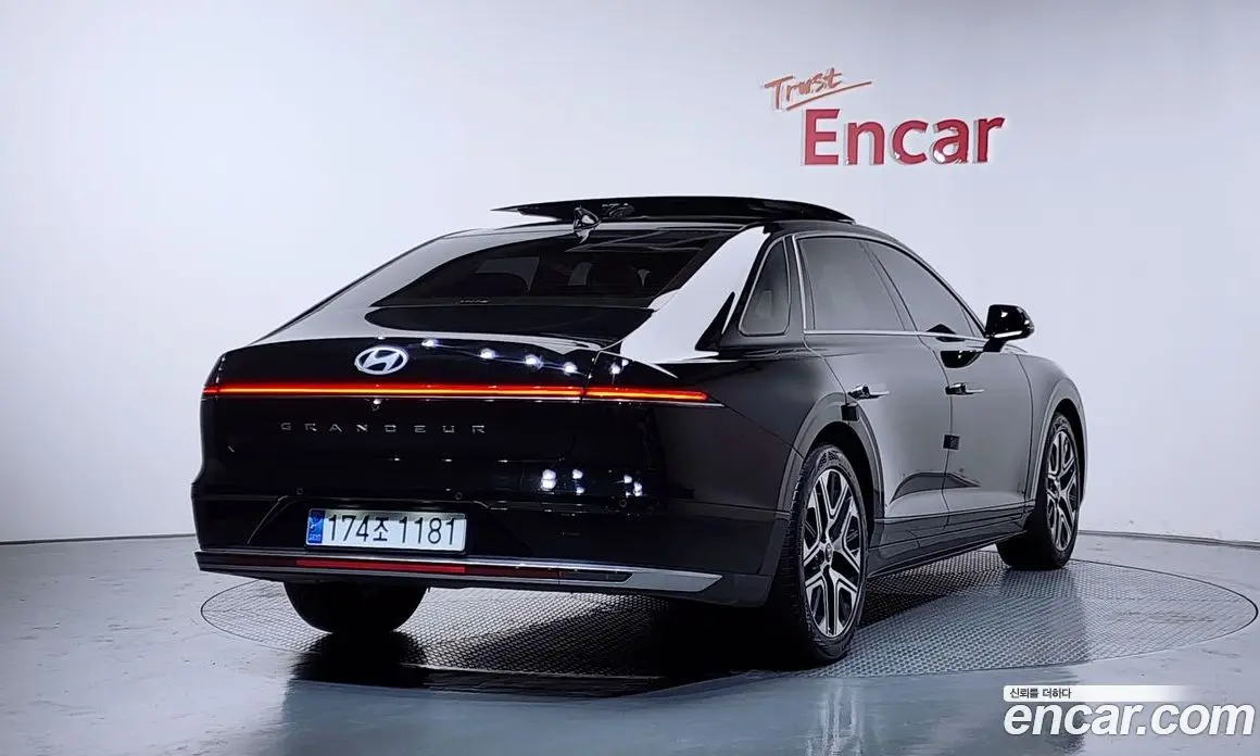 Hyundai Grandeur 2023 2.5 автомат (гидро), фото 2