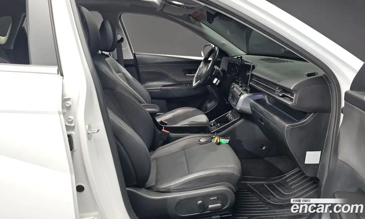 Hyundai Kona 2023 1.6 автомат (гидро), фото 15