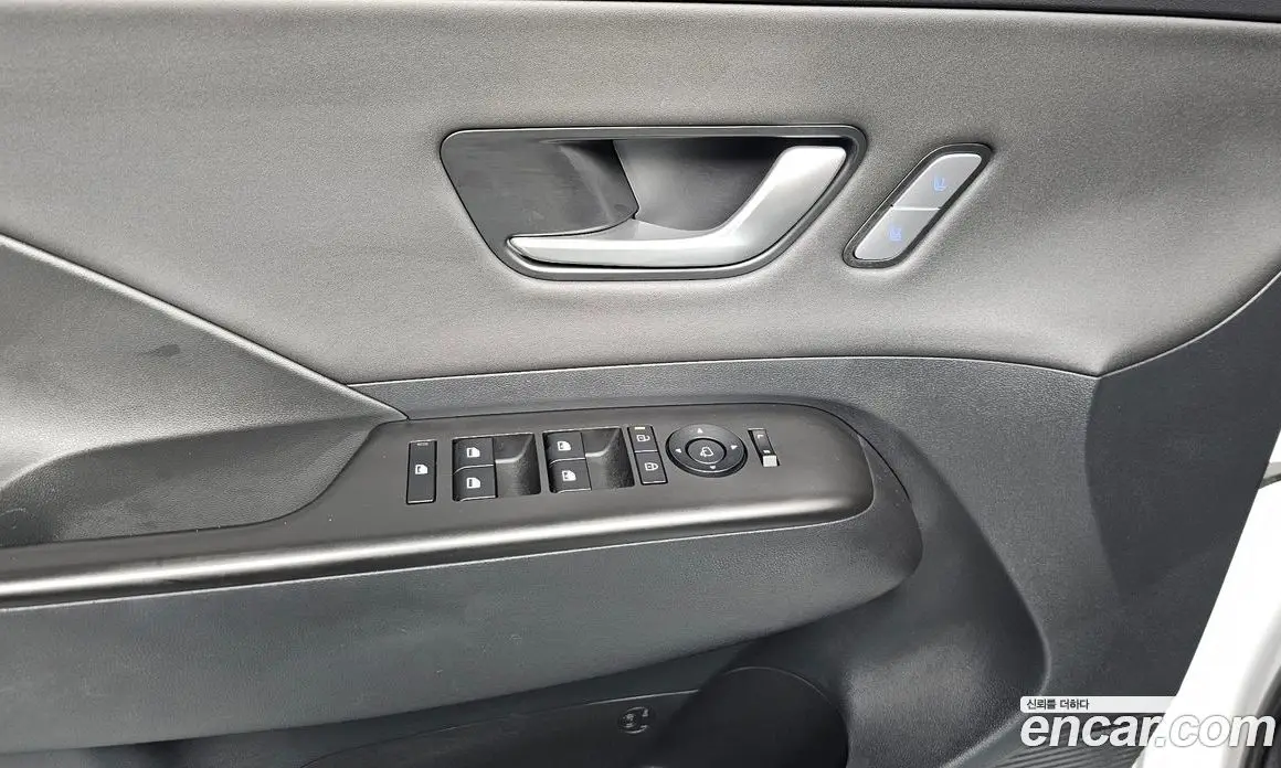 Hyundai Kona 2023 1.6 автомат (гидро), фото 25
