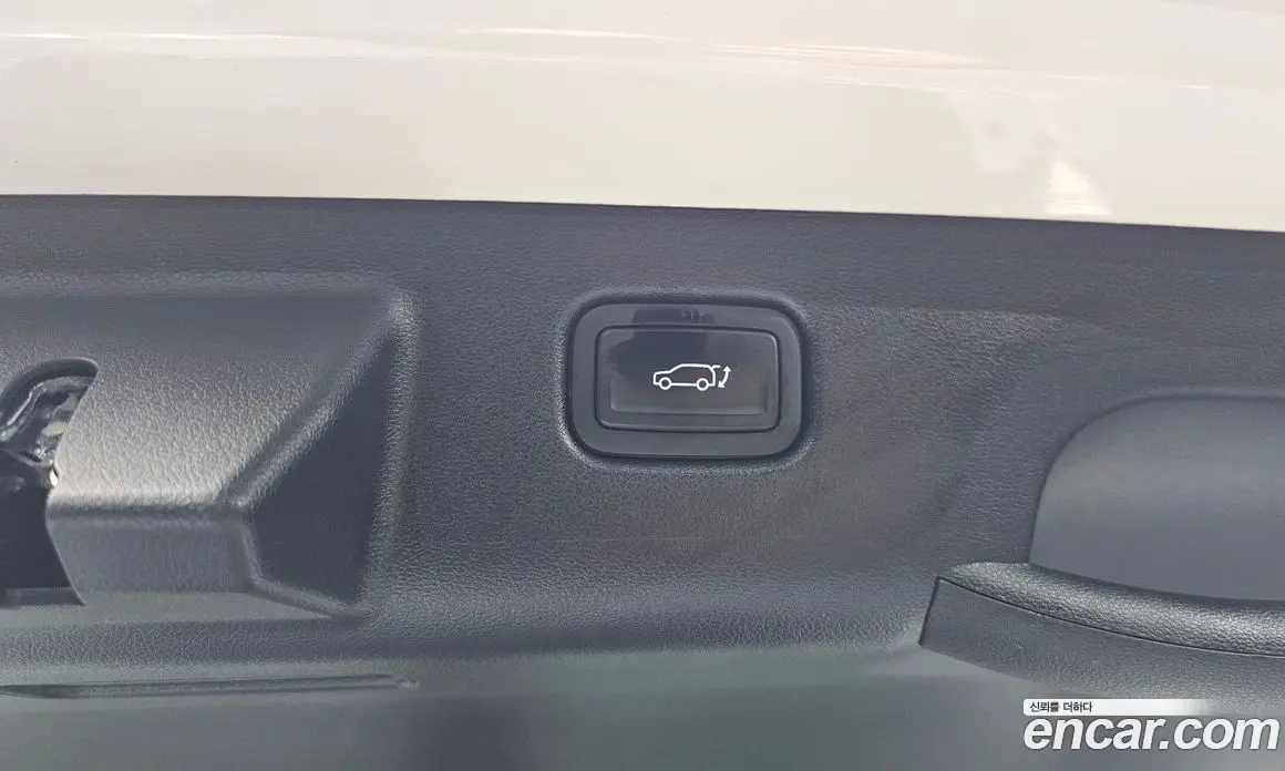 Hyundai Kona 2023 1.6 автомат (гидро), фото 32