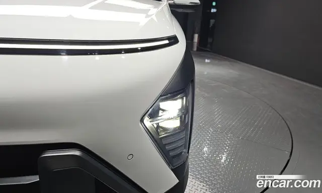 Hyundai Kona 2023 1.6 автомат (гидро), миниатюра 7