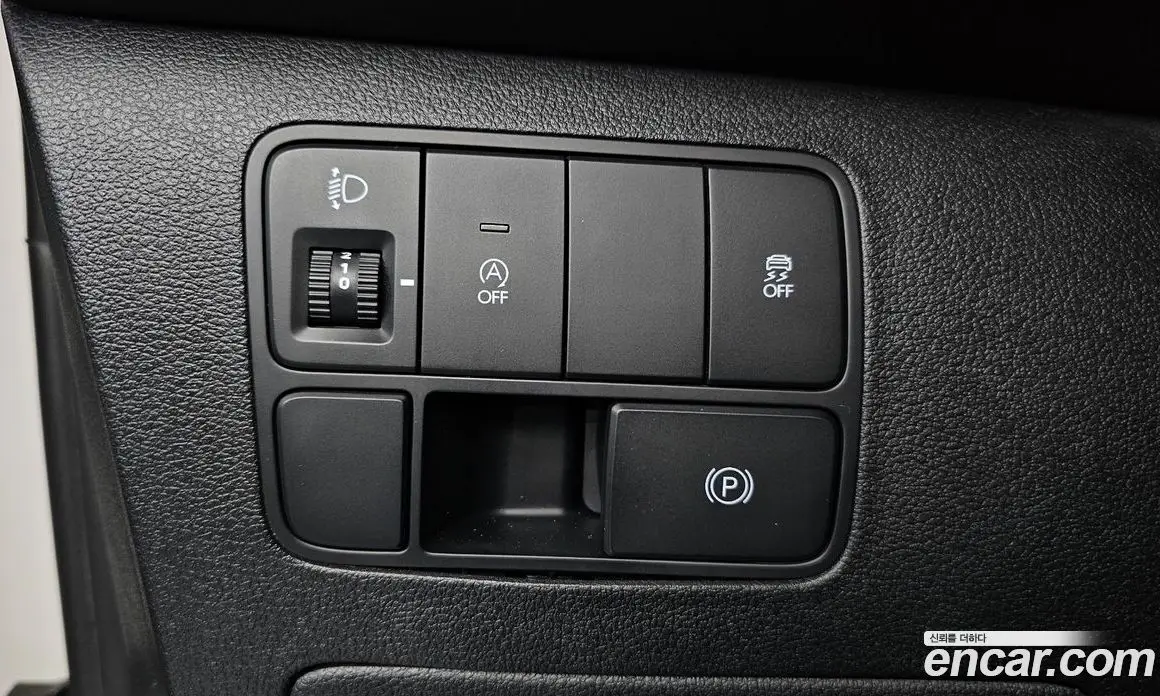 Hyundai Staria 2023 2.2 автомат (гидро), фото 24