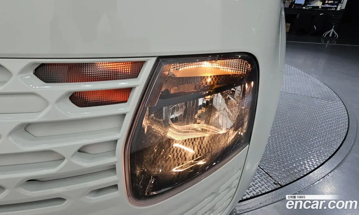 Hyundai Staria 2023 2.2 автомат (гидро), фото 8