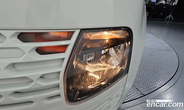 Hyundai Staria 2023 2.2 автомат (гидро), миниатюра 8