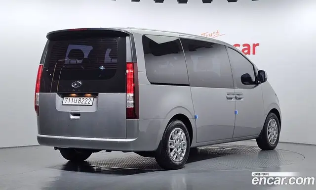 Hyundai Staria 2023 2.2 автомат (гидро), миниатюра 2