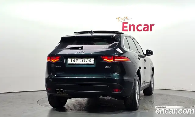 Jaguar F-Pace 2017 2.0 автомат (гидро), миниатюра 4
