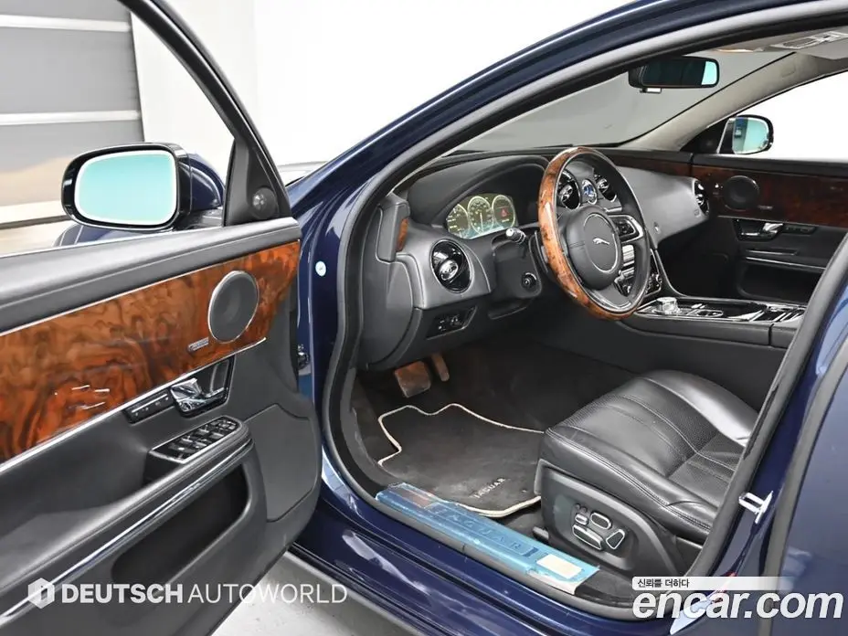 Jaguar XJ 2013 3.0 автомат (гидро), фото 11 Jaguar XJ 2013 3.0 автомат (гидро), фото 11