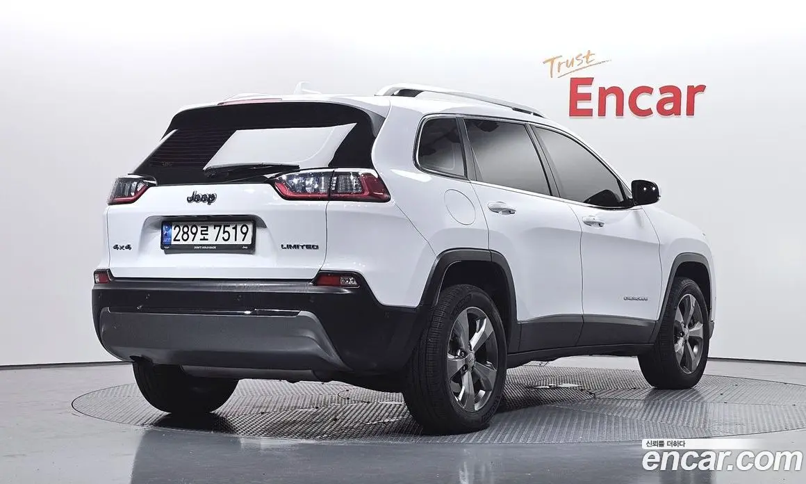 Jeep Cherokee 2021 2.4 автомат (гидро), фото 2