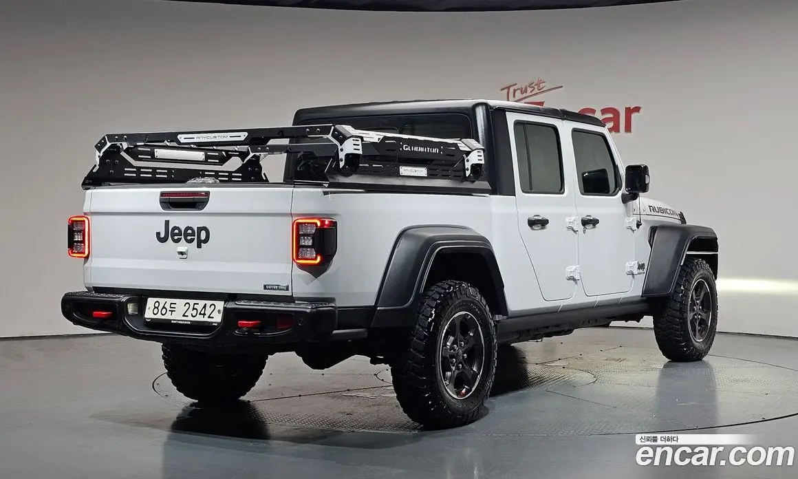 Jeep Gladiator 2021 3.6 автомат (гидро), фото 2
