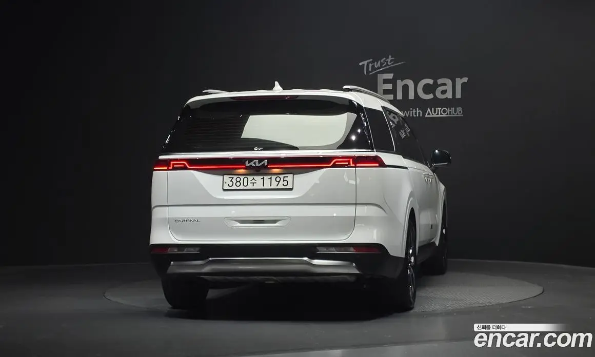 Kia Carnival 2022 2.2 автомат (гидро), фото 4