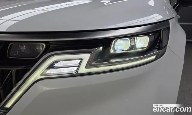 Kia Carnival 2022 2.2 автомат (гидро), миниатюра 8