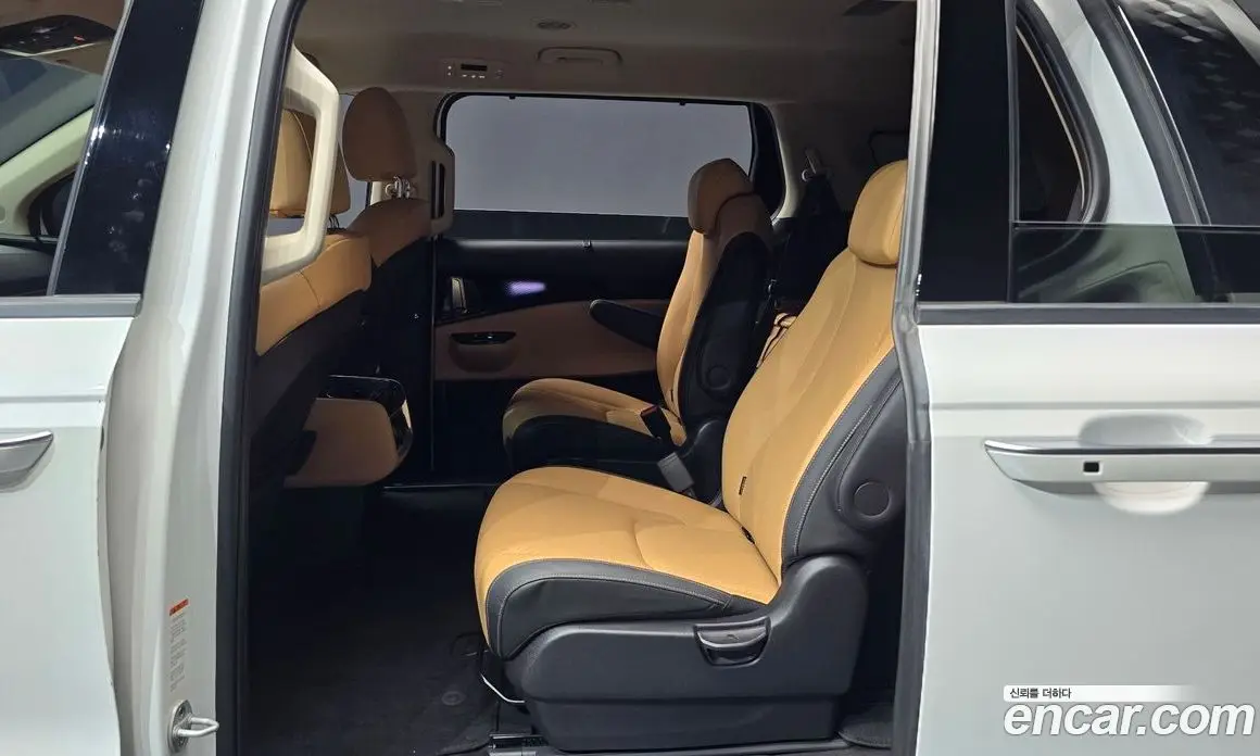 Kia Carnival 2023 2.2 автомат (гидро), фото 18