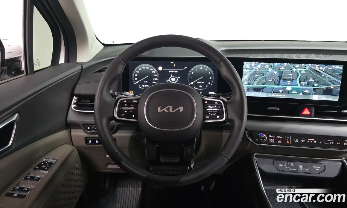 Kia Carnival 2024 1.6 автомат (гидро), фото 17