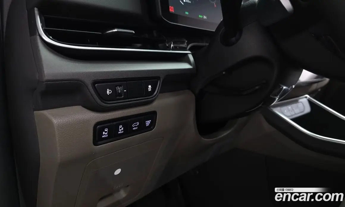 Kia Carnival 2024 1.6 автомат (гидро), фото 27