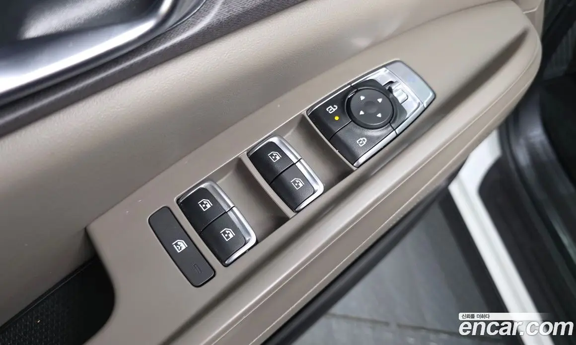 Kia Carnival 2024 1.6 автомат (гидро), фото 33