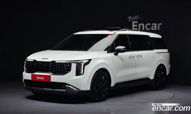 Kia Carnival, 2026, 4 018 км