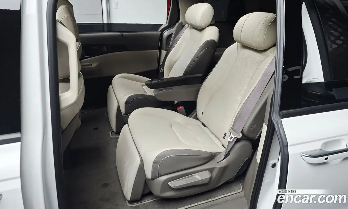 Kia Carnival 2026 3.5 автомат (гидро), фото 17