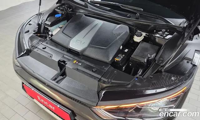 Kia EV6 2023 0.1 автомат (гидро), миниатюра 6