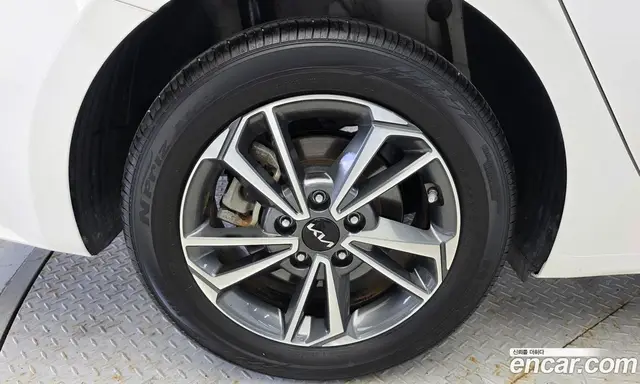 Kia K3 2023 1.6 автомат (гидро), миниатюра 5