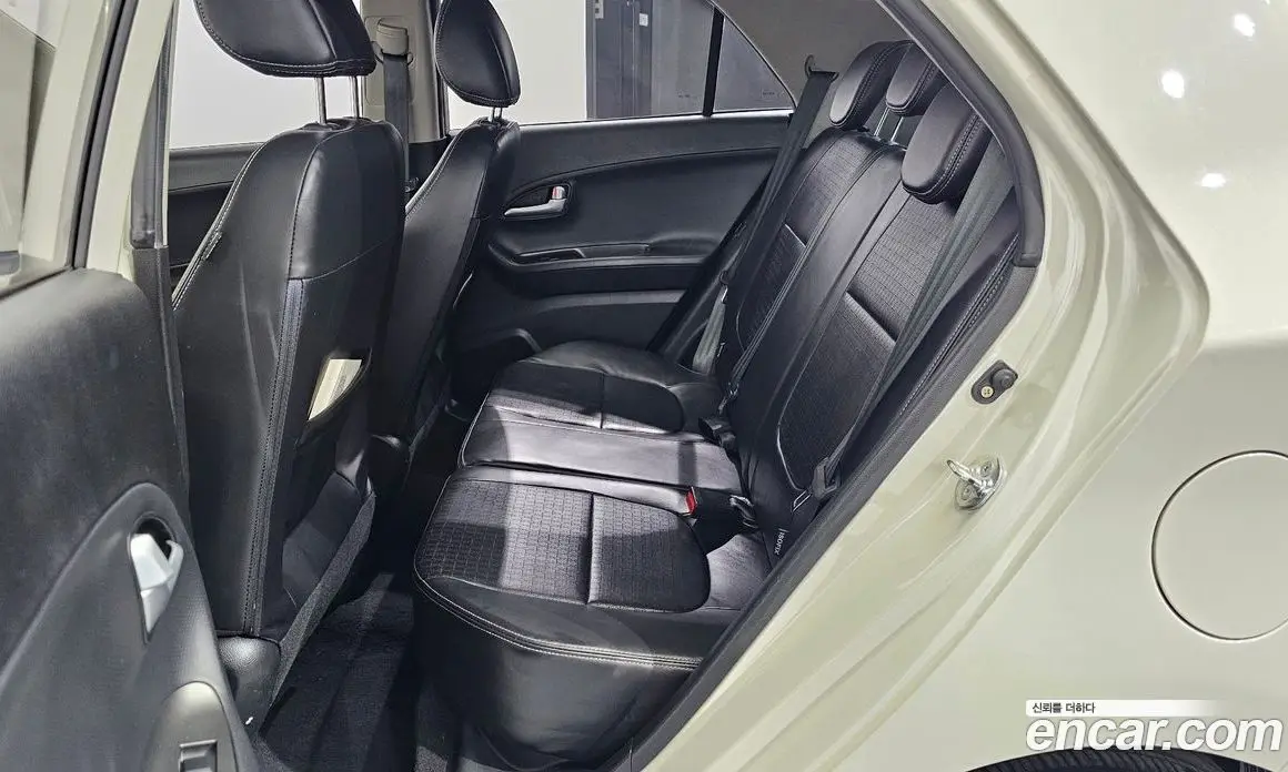 Kia Morning 2015 1.0 автомат (гидро), фото 11