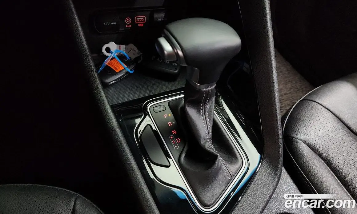 Kia Niro 2017 1.6 автомат (гидро), фото 12