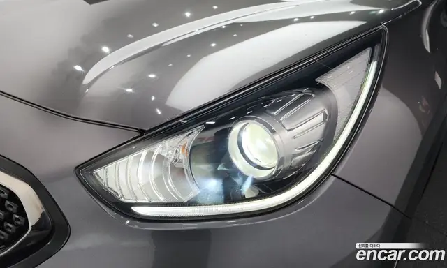 Kia Niro 2017 1.6 автомат (гидро), миниатюра 8
