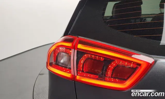 Kia Niro 2017 1.6 автомат (гидро), миниатюра 9