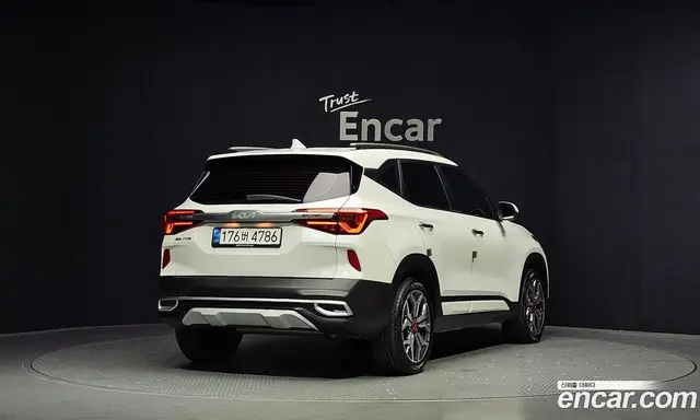 Kia Seltos 2022 1.6 автомат (гидро), миниатюра 2