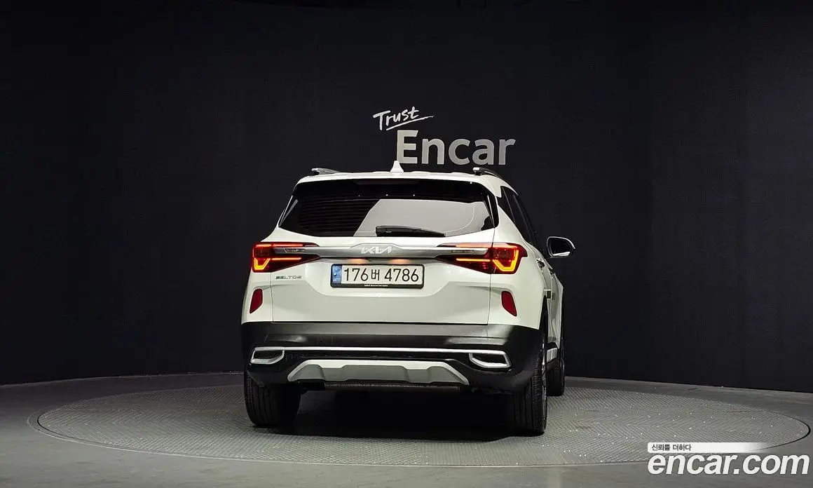Kia Seltos 2022 1.6 автомат (гидро), фото 4