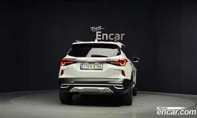 Kia Seltos 2022 1.6 автомат (гидро), миниатюра 4