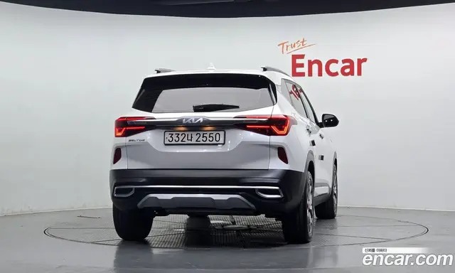 Kia Seltos 2022 1.6 автомат (гидро), миниатюра 4