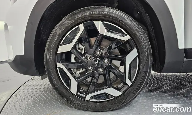Kia Seltos 2024 1.6 автомат (гидро), миниатюра 5