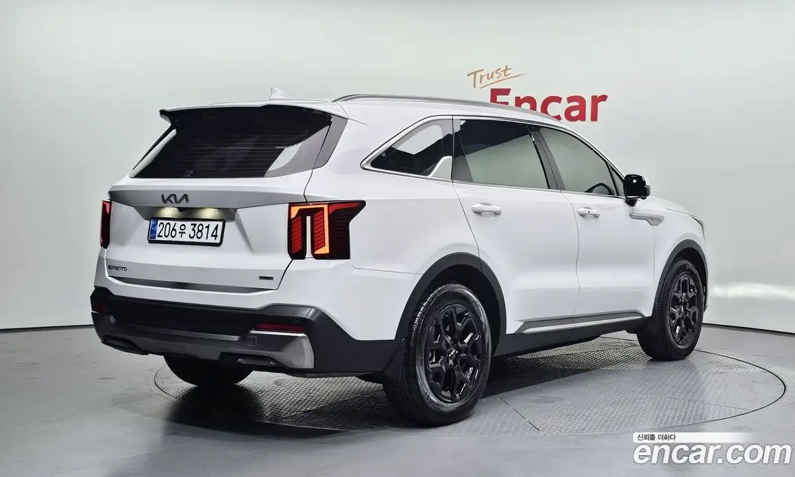 Kia Sorento 2024 1.6 автомат (гидро), фото 2